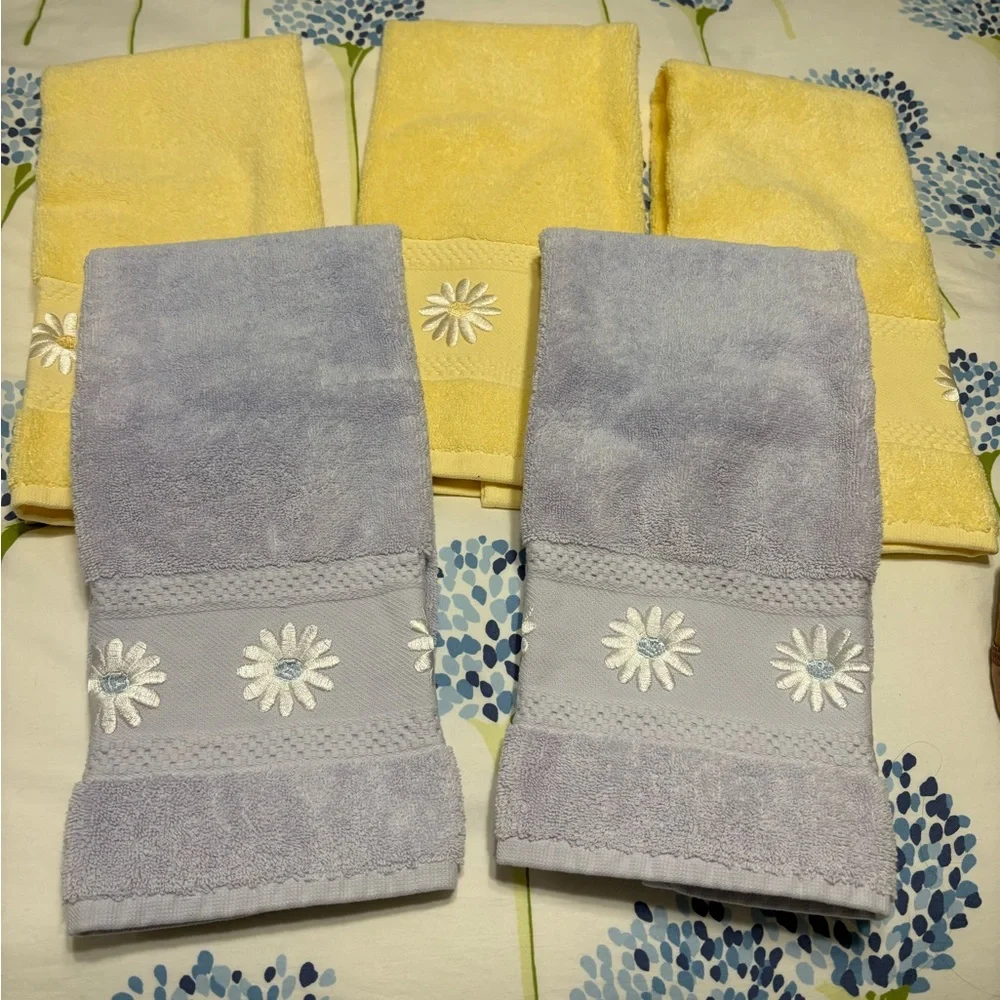 Lavender/periwinkle  Floral Embroidered Towels set of 2